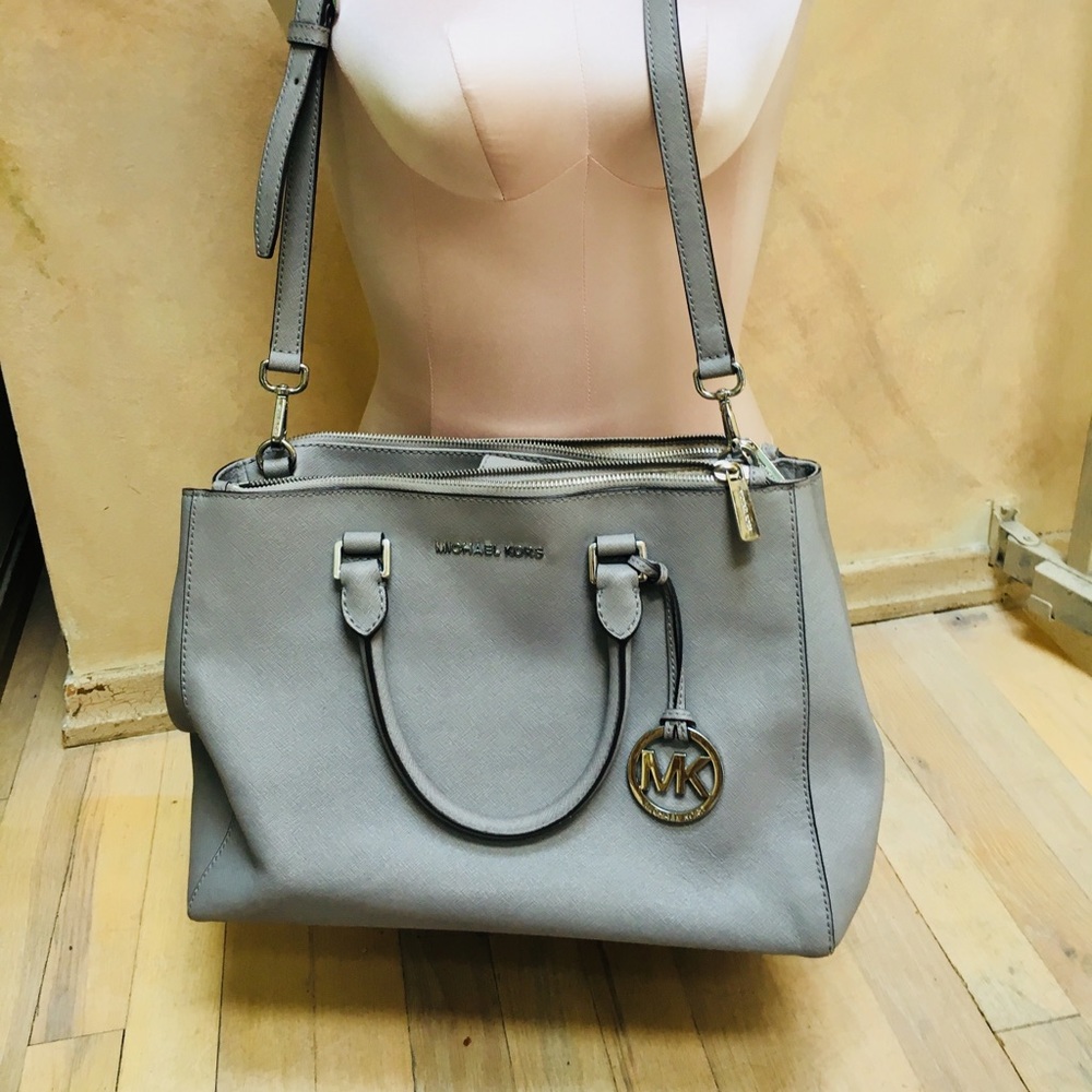 Michael kors satchel bag
